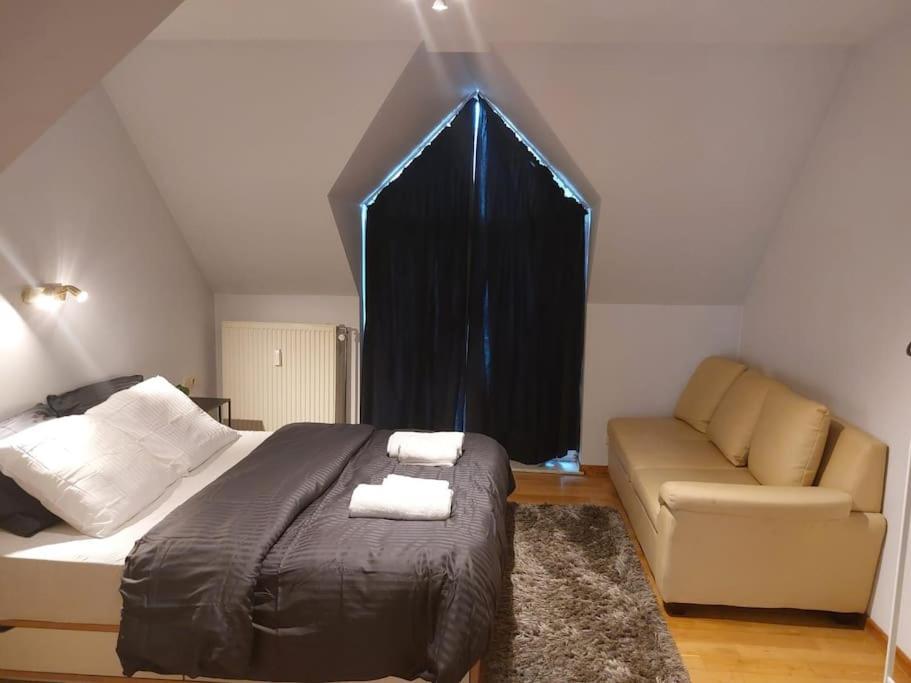 Charming 1-Bedroom Apartment Брюссель Экстерьер фото